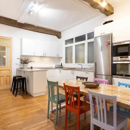 Amazing Down Town, Near Guggenheim. Centrico 아파트 빌바오