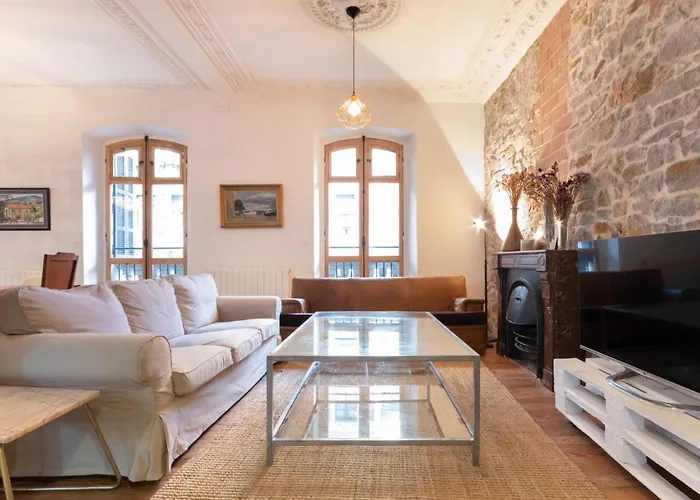 Amazing Down Town, Near Guggenheim. Centrico * Bilbao