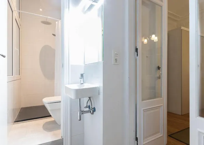 Amazing Down Town, Near Guggenheim. Centrico * Bilbao